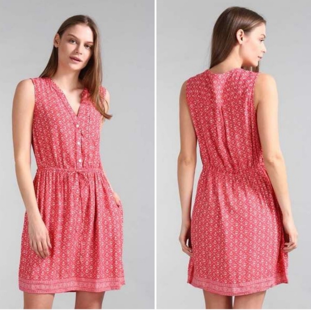 Gap floral sleeveless pin tucked shirtdress in salmon orange pink